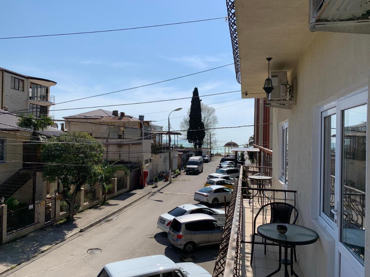 Guest House Aphyn Leto Gagra Ngoại thất bức ảnh